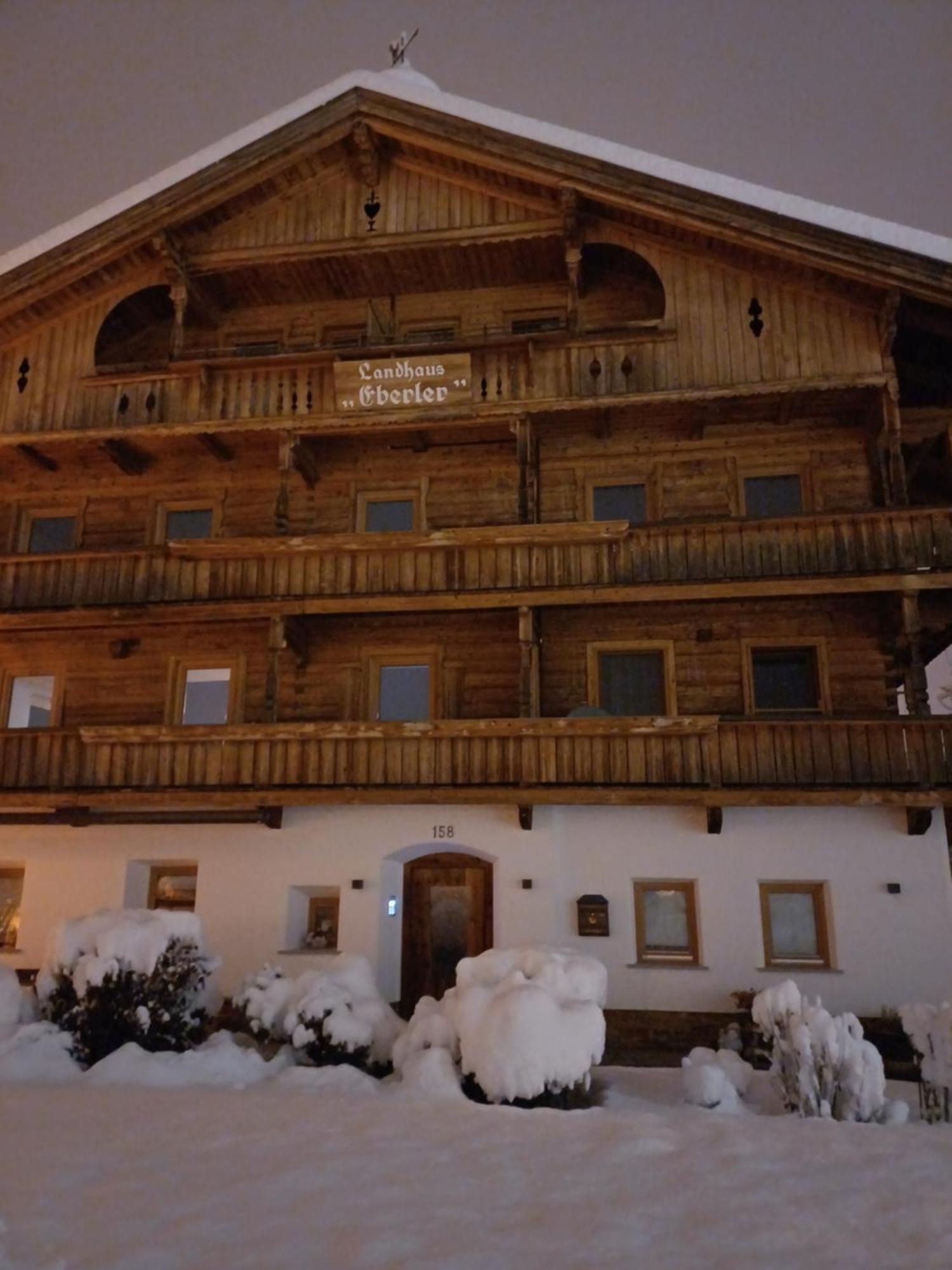 Landhaus Eberler Майрхофен Экстерьер фото